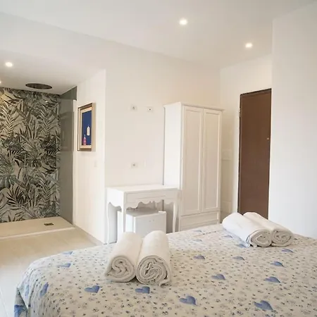 Apartamento Junior Con Doccia A Vista Al Centro Di *